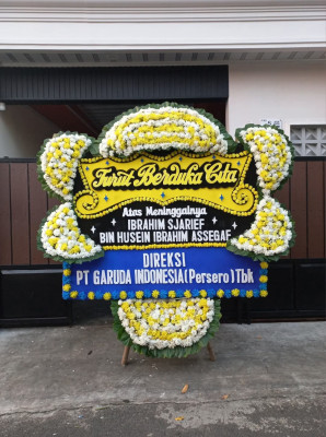 Papan Bunga Duka di Batudaa Pantai